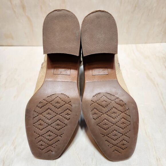 Zodiac Livie Tan Suede Bootie Women's Size 9 M - Picture 3 of 12